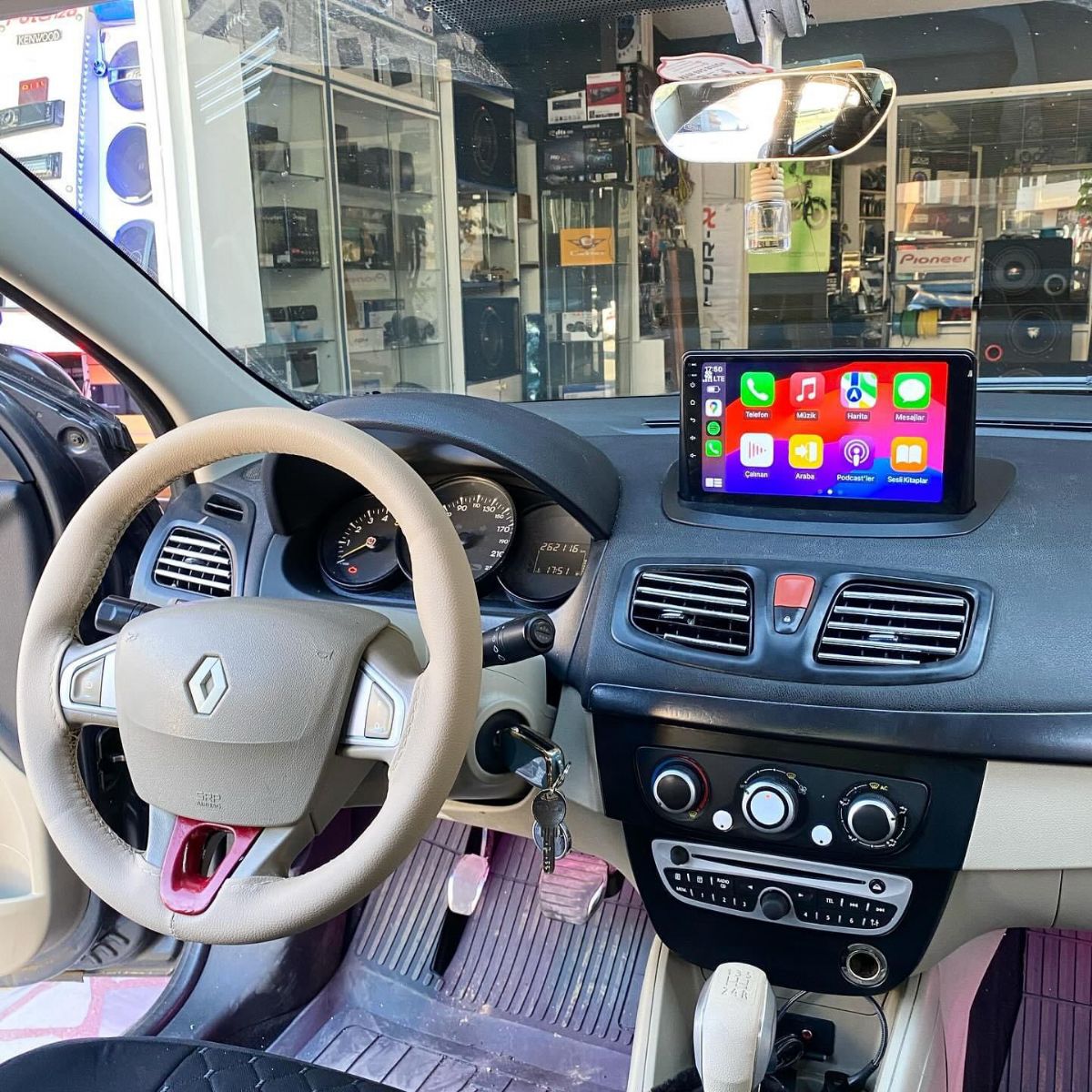 Ecran Apple CarPlay Android Auto Renault Megane 3 (2008-2014)