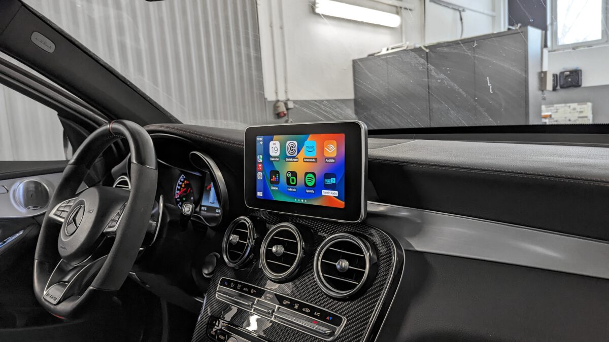 Ecran Apple CarPlay Android Auto Mercedes Classe C,V,GLC W205 W447 (2015-2018)