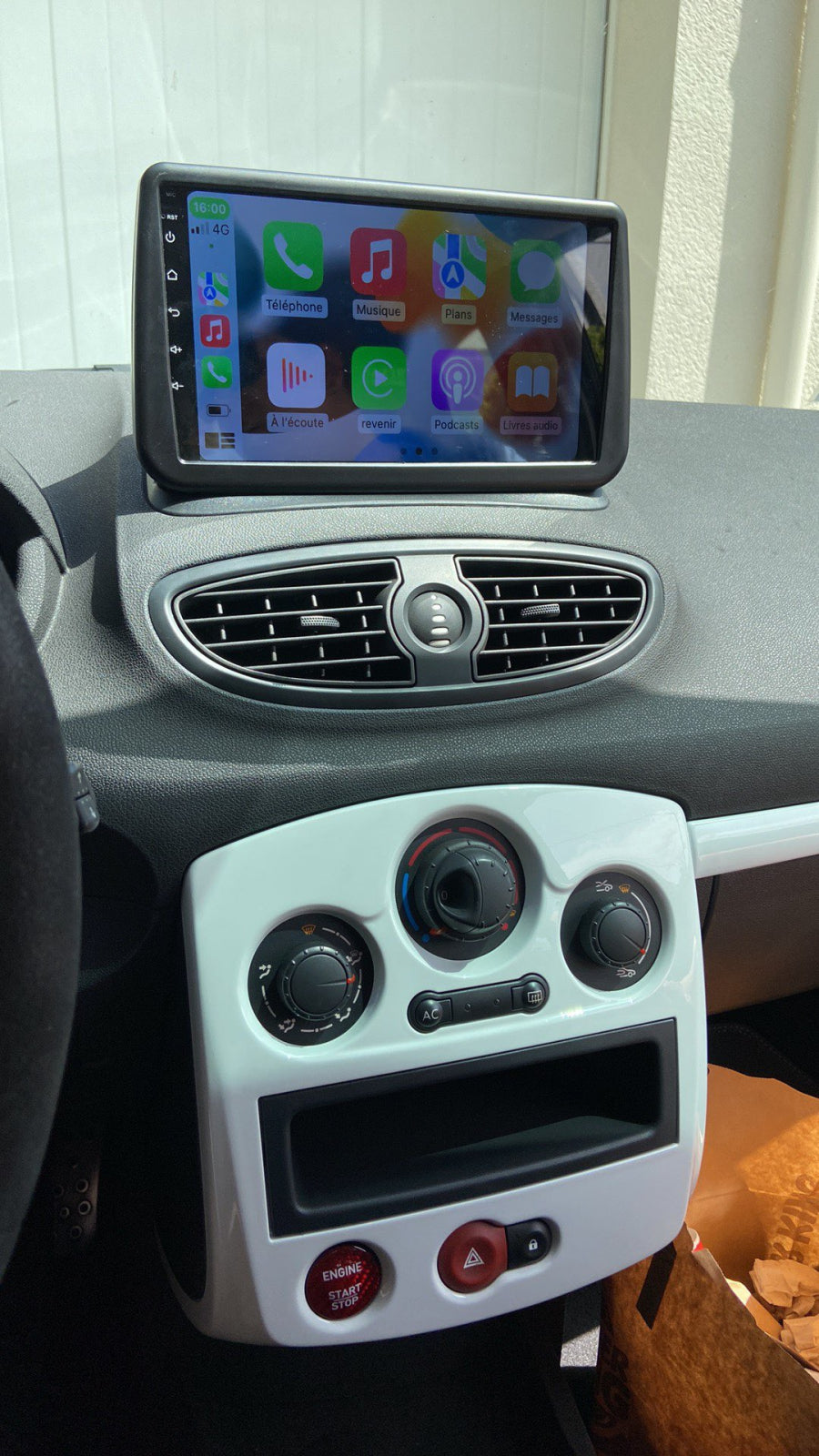 Ecran Apple CarPlay Android Auto Renault Clio 3 (2005-2014)